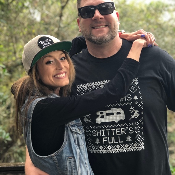 Meet your Posher, Amanda - Picture 2 of 5